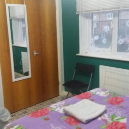 Spacious Double Room Located Within Walking Distance To Seaside And Town Дувр Екстер'єр фото