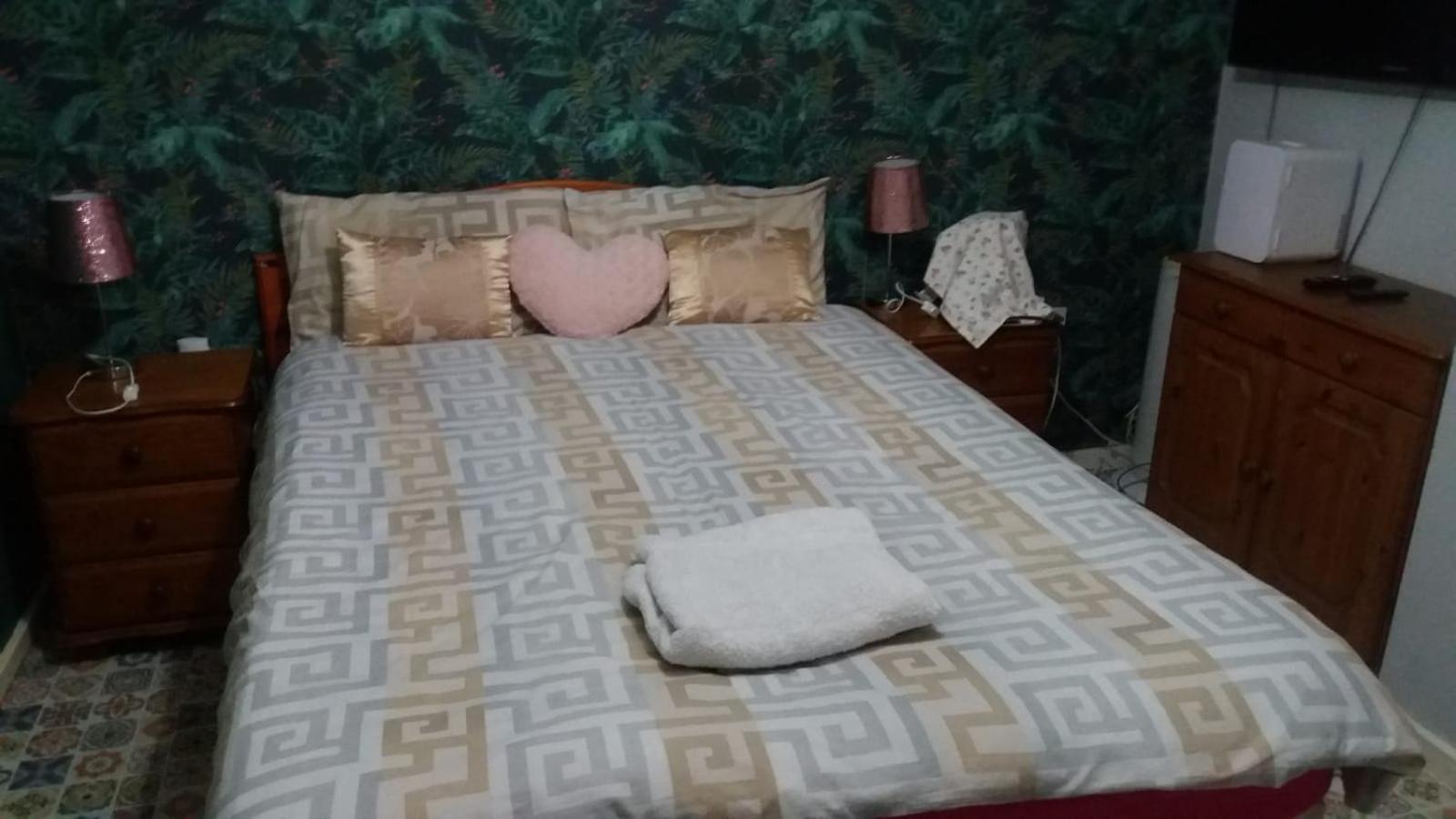 Spacious Double Room Located Within Walking Distance To Seaside And Town Дувр Екстер'єр фото